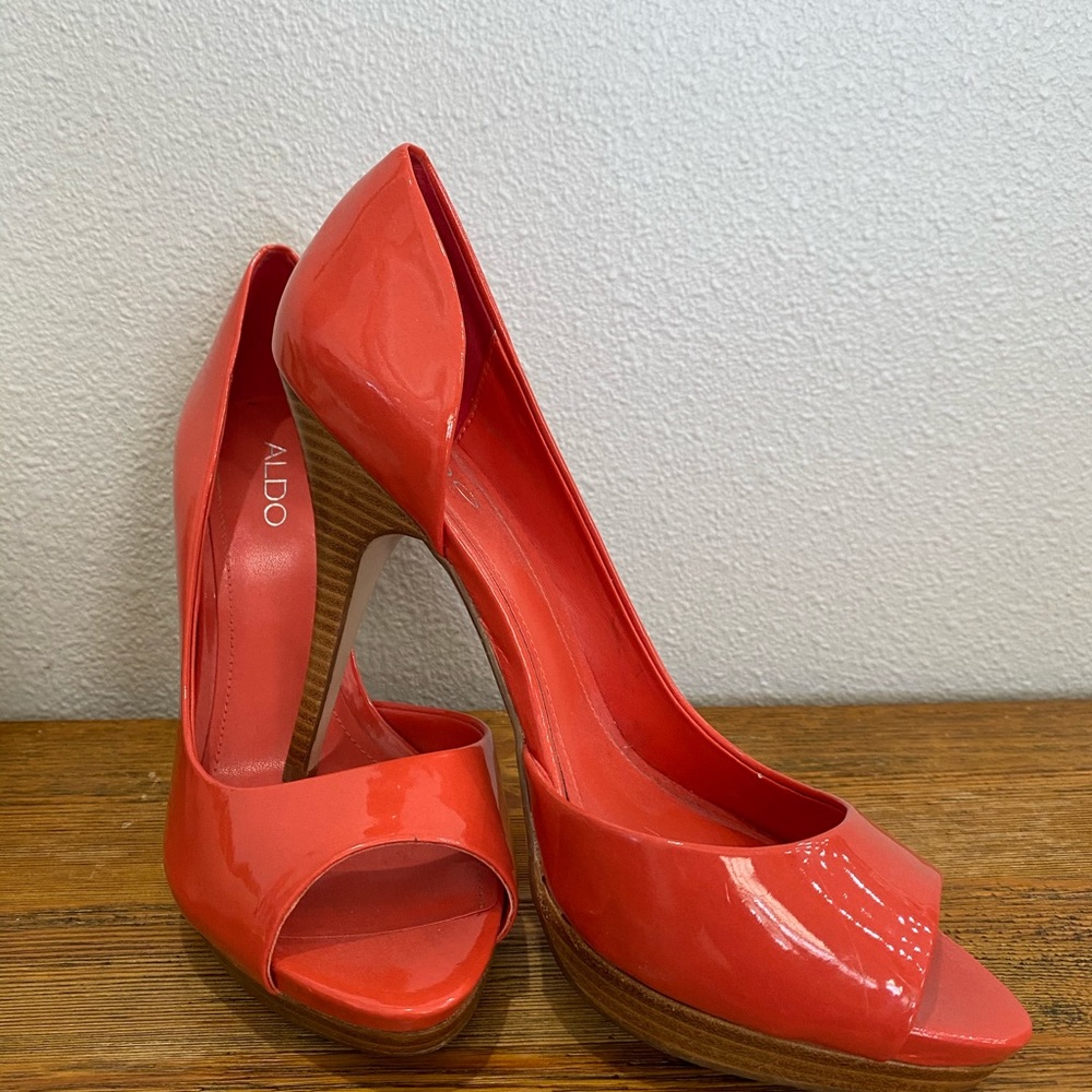 Like new- Aldo Open toe heel-3.5 in